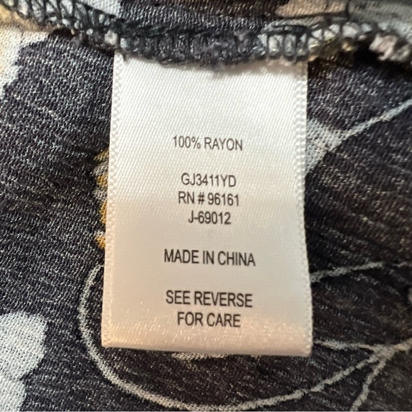 Gypsies & Moondust Yellow Gray Floral Bohemian‎ Festival Blouse. Size Large. - Picture 11 of 12